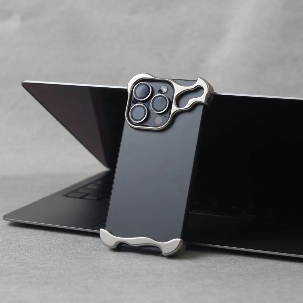 PHAEVOX™ Zinc Alloy Luxury Phone Case — Premium Metal Protection for iPhone